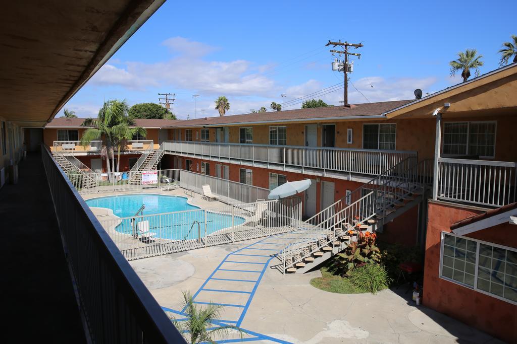 Chateau Inn & Suites Downey Eksteriør billede
